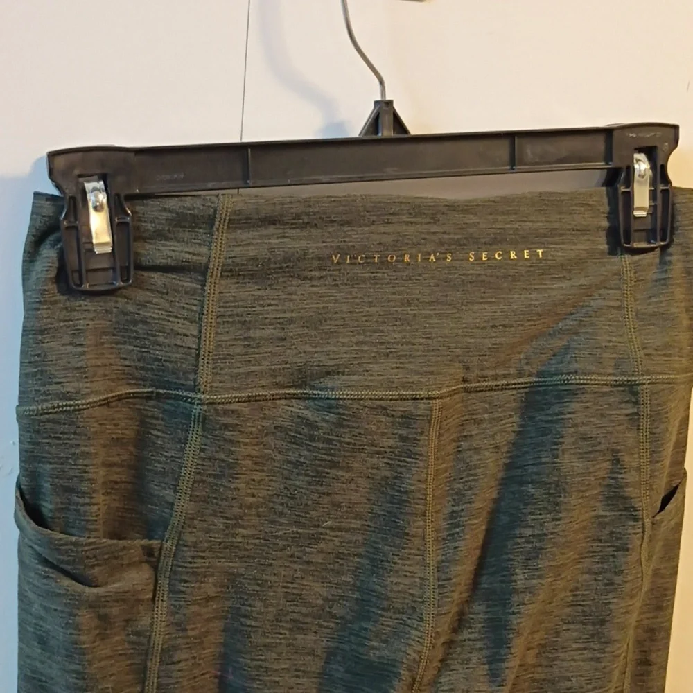 Victoria's Secret Dark Green Leggings - Picture 5 of 6